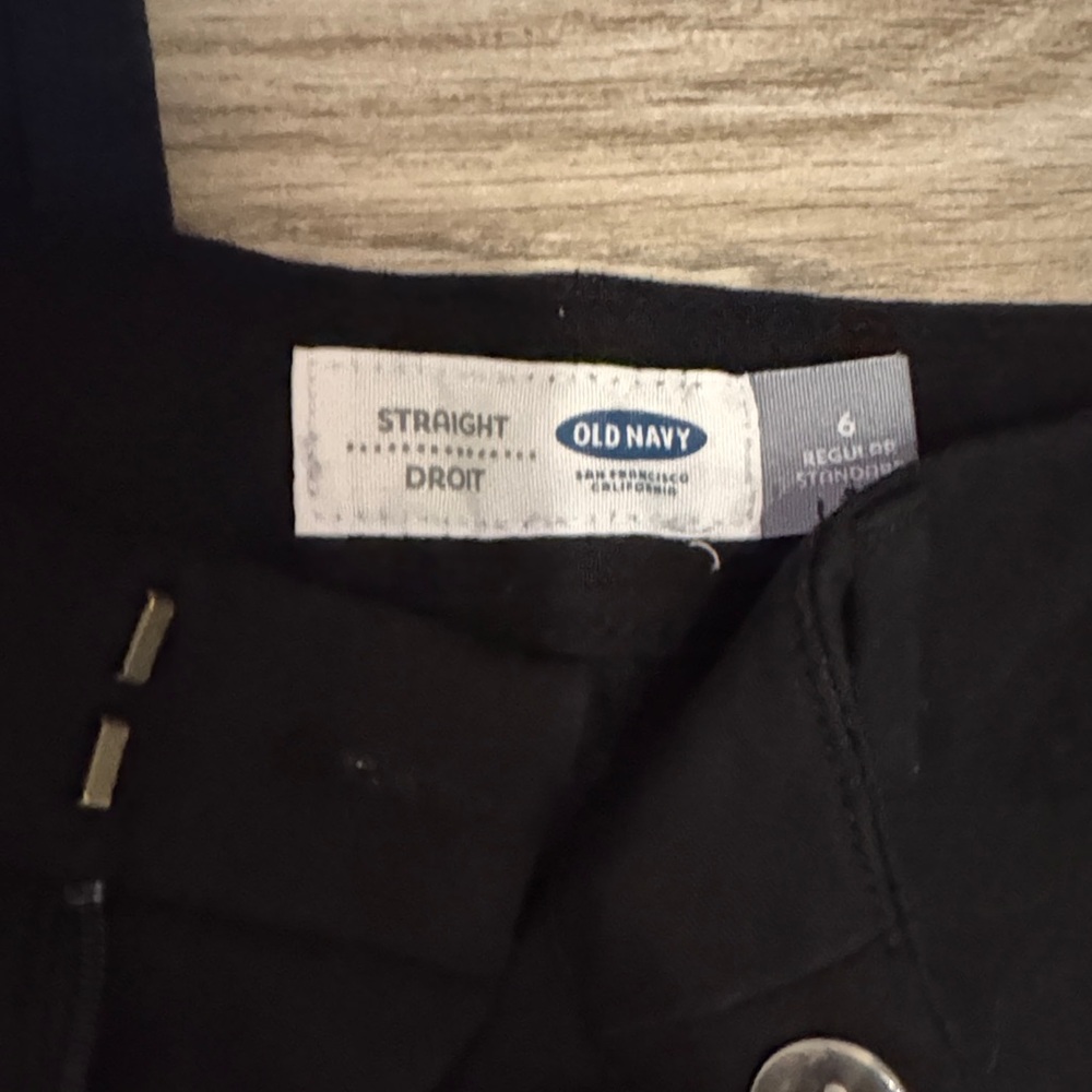 Old Navy Women's Straight Leg Pants in Navy and Black - Picture 3 of 3